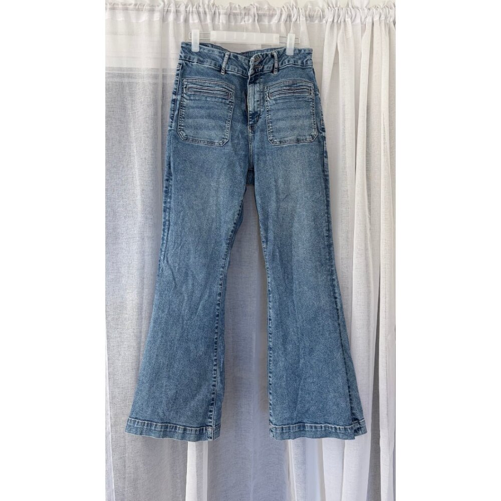 American Eagle High Rise Stretch Flare Jeans – Light Blue Wash Size 14